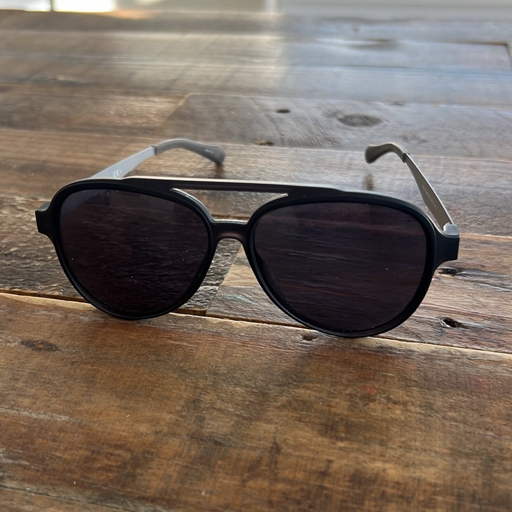 Hugo Boss aviator sunglasses - so stylish and easy to wear
